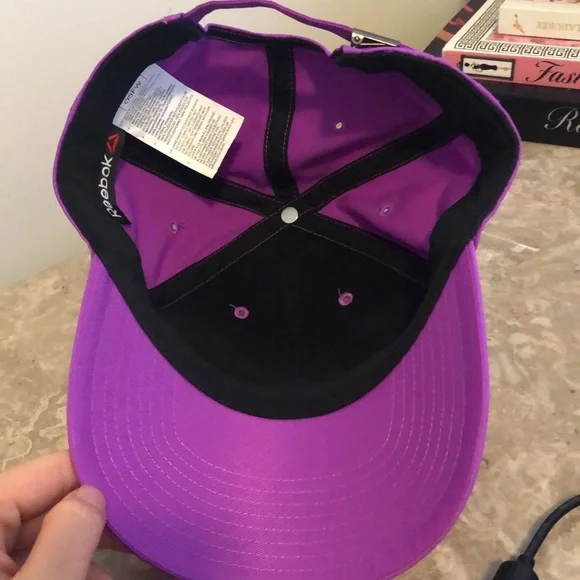 Reebok Cap - Picture 7 of 7
